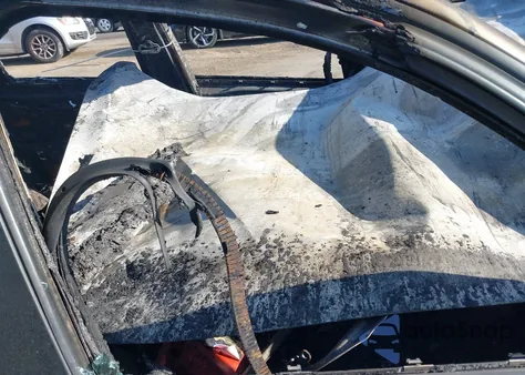 2014 BMW 320I xDrive z USA, uszkodzony, nr VIN WBA3C3G53ENS72718